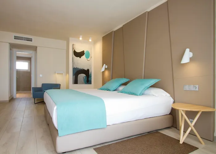 Your Ultimate Guide to Puerto Del Carmen Accommodation Choices