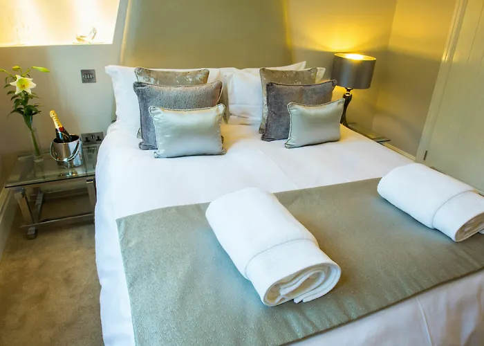 Best Hotels Near Cardiff for an Unforgettable Stay