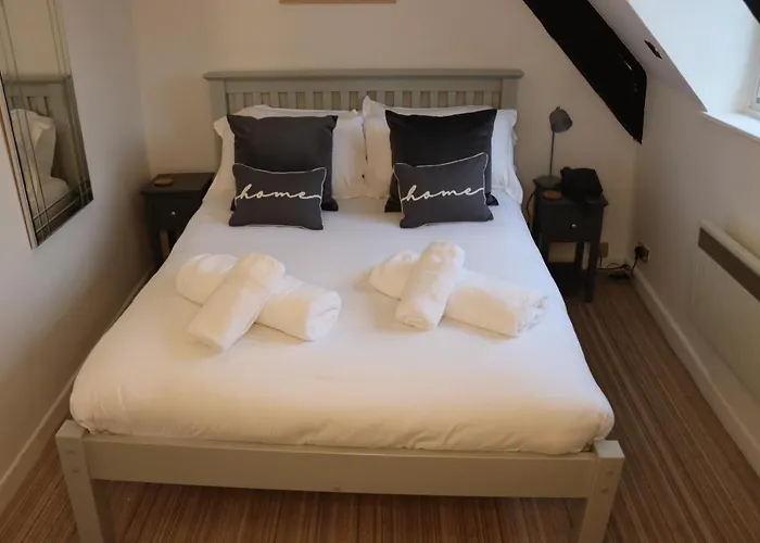 Best Lyme Regis Hotels for Coastal Getaways