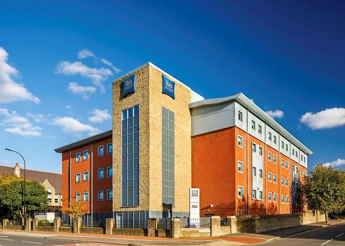 Cheap Hotels Near Meadowhall Sheffield: Budget-Friendly Options for Your Stay