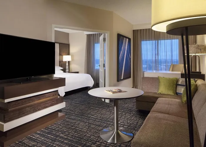 Discover the Best Dallas Hotels with Balcony for an Unforgettable Stay