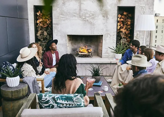 Top Hotels in Downtown Nashville