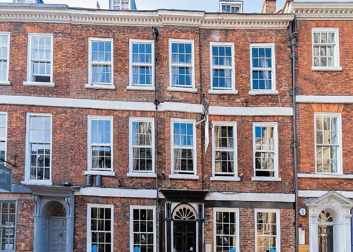 Discover the Best Hotels in York, UK with Parking: A Comprehensive List and Key Information