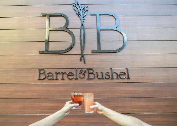 Top Hotels Near Sheraton Phoenix Downtown