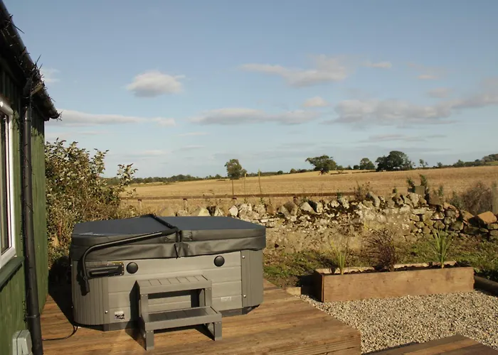 Top Hotels in Alnwick with Swimming Pools
