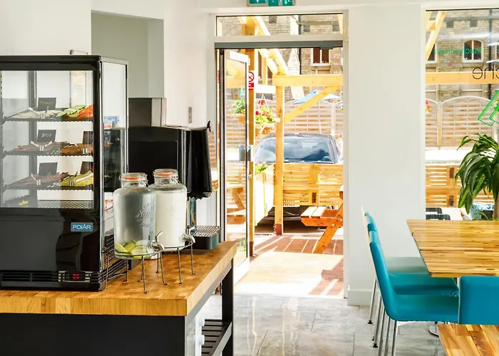 Top Cheap Hotels Near Meadowhall Shopping Centre