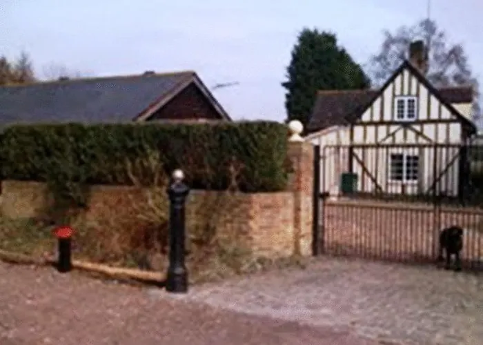 Best Cheap Hotels Near Hoddesdon