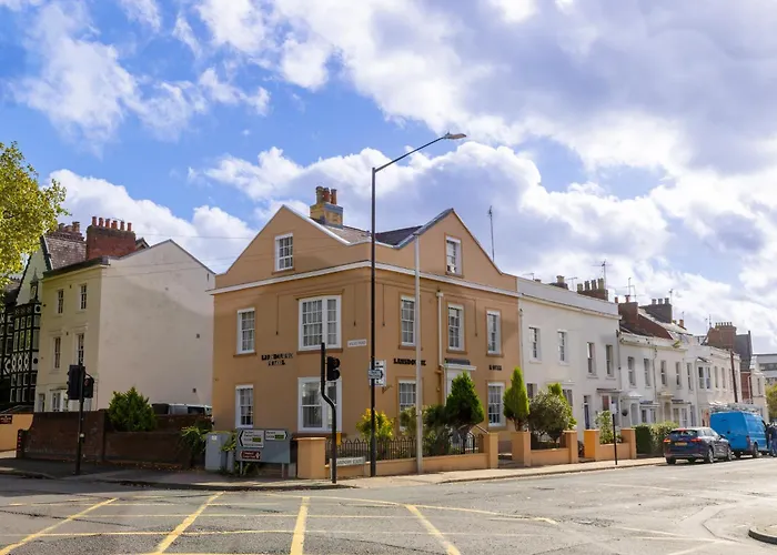 Top Dog Friendly Hotels in Leamington Spa