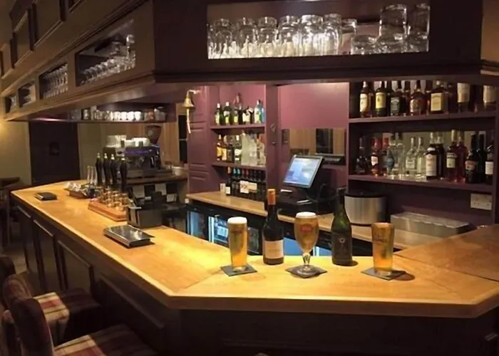 Top Hotels Near Lains Barn for a Delightful Stay