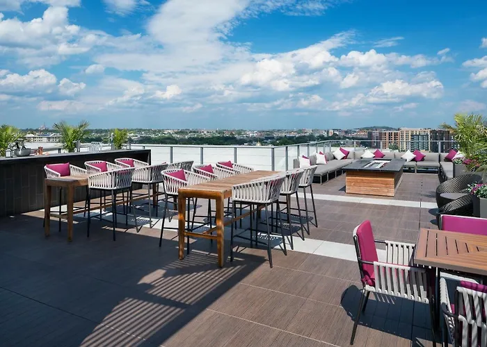 Explore the Best Hotels Near the Washington DC Convention Center