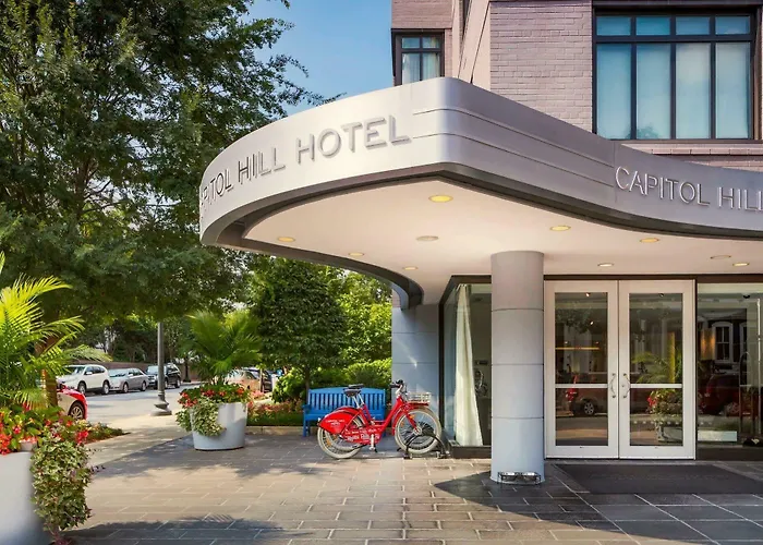 Explore the Best Hotels in Washington DC Offering Free Parking and Breakfast